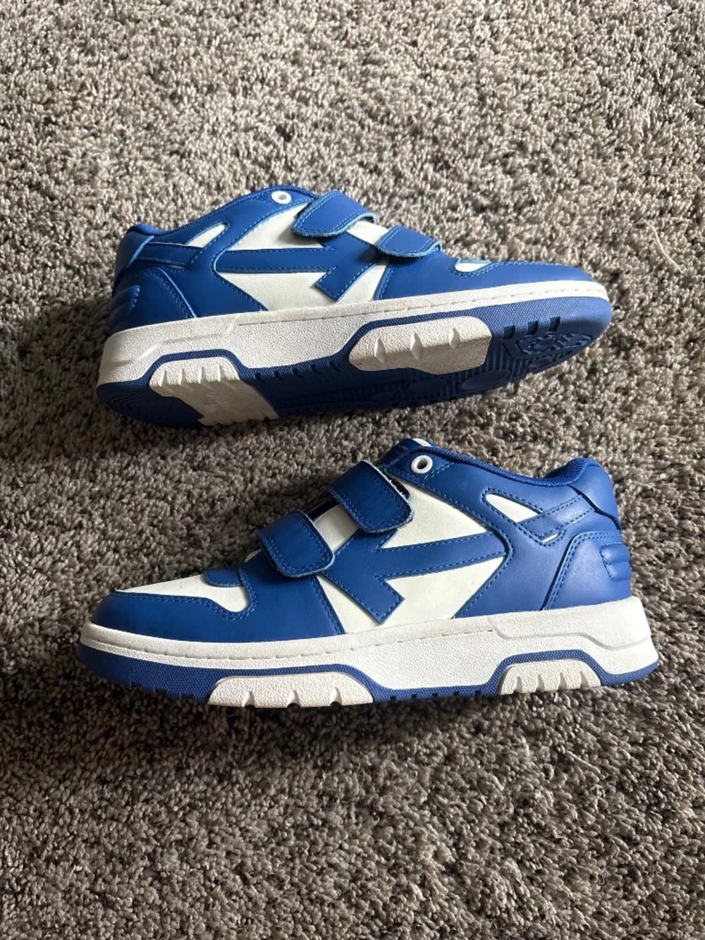 Kids shoes